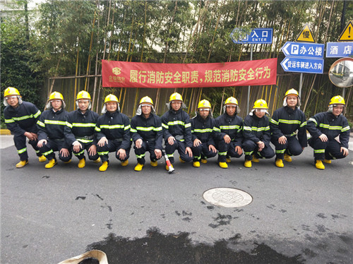 消防演练1_副本.jpg 消防演练1_副本.jpg