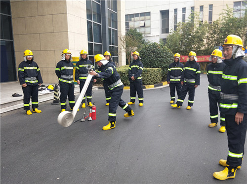 消防演练5_副本.jpg 消防演练5_副本.jpg